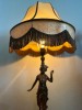Veioză decorativă cu sculptură din zinc și abajur din piele &ndash; stil Art Nouveau