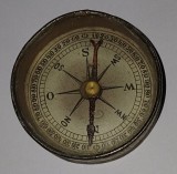 CY - Busola NO NAME, mai veche, de dimensiuni mici / functionala / D: 4 cm Grosimea: 12 mm 13,50 g / fara marcaje