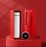 Cumpara ieftin Termos smart cu pereti dublii din inox si afisaj LED, indicator temperatura