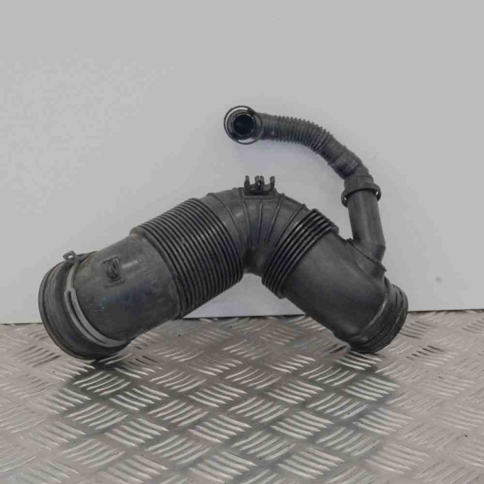 Furtun VW PASSAT Variant B6 3C5 2010 OEM: 3C0129654