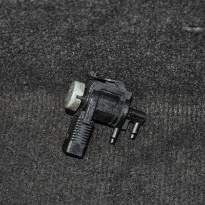 Supapa solenoid AUDI A5 8T3 2010 OEM: 1K0906283A 2183564 foto