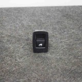 Buton geam ușă dreapta spate BMW 3 F30, F80 2013 OEM: 9208106 | 2830810