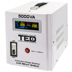 Stabilizator tensiune 3000W 230V cu 2 iesiri Schuko si sinusoidala pura + ecran LCD cu valorile tensiunii, TED Electric