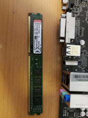 Kit placa de baza ASRock D1800M cu cpu integrat dual core si memorie RAM 4Gb foto