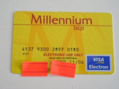 B12 23 - Card bancar foarte vechi - piesa de colectie