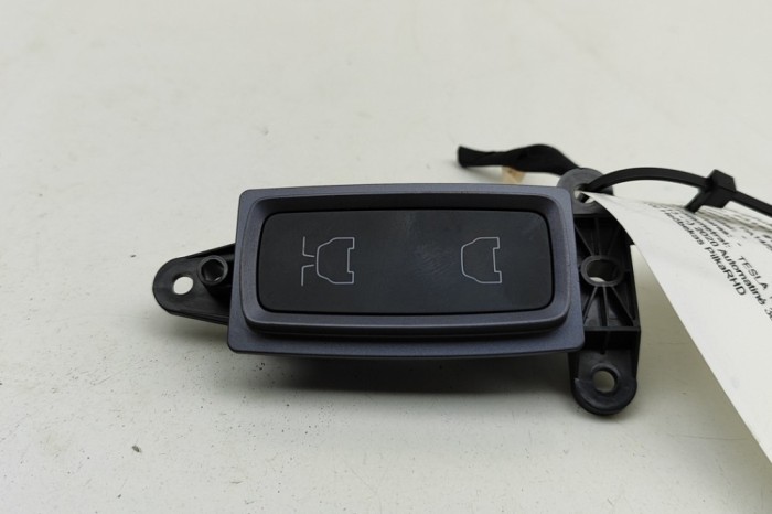 Comutator TESLA MODEL X 2020 OEM: 1080487-01-A | 31670842