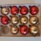 Lot 11 globuri vechi de sticla, mici, colorate rosu si auriu, 4cm diametru, West Germany