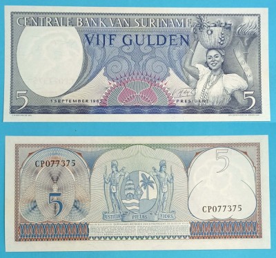Surinam 5 Gulden 1963 &amp;#039;Femeie cu coș și torță&amp;#039; UNC serie: CP077375 p120 foto