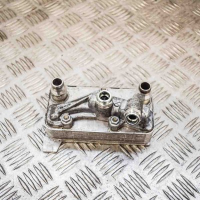 Răcitor de ulei MERCEDES-BENZ C W205 2015 OEM: A0995002500 foto