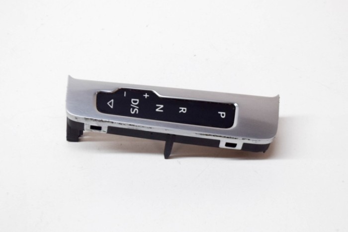 Indicator de schimbare a treptelor de viteză AUDI A3 Limousine 8VS, 8VM 2017 OEM: 8V2713463B 13741793