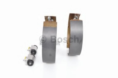 Set saboti frana FORD TRANSIT CONNECT (P65, P70, P80) (2002 - 2016) BOSCH 0 204 114 661 foto