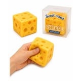 Jucarie antistres Squishy Cascaval Crunchy moale si elastic cub de branza galbena 5 cm