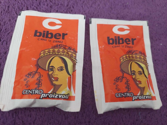 Ambalaje/reclame vechi Piper,2 plicuri vechi piper biber Centroproizvod-beograd