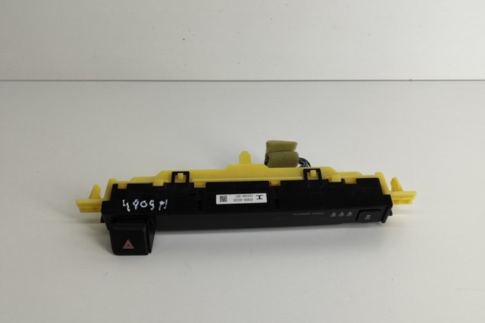 Panou de butoane TOYOTA RAV 4 IV _A4_ 2015 OEM: 83950-42220 | 28360663