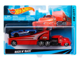 Cumpara ieftin Set Camion si Masina Sport Hot Wheels Rock N Race