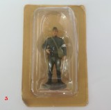 Figurina Armata Rosie - Sergent in serviciul medical in uniforma de campanie (5)