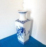 Vază rectangulară, portelan japonez blue &amp; white, decor Inbante, cca. 1930 - 1940 - Japonia