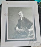 Fotiografie pe carton, barbat cu mustata, perioada interbelica