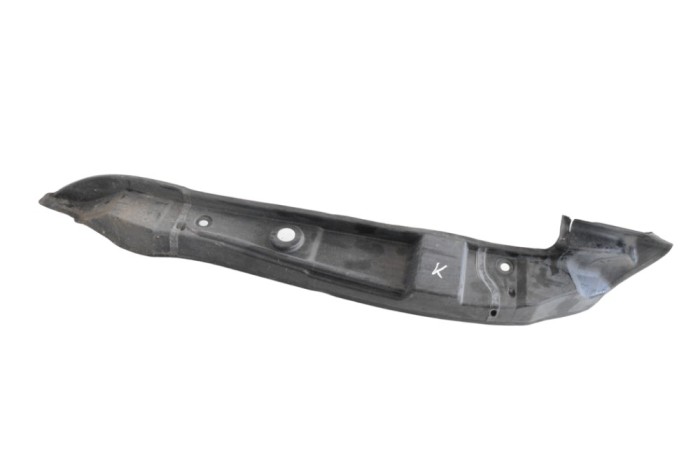 Aripa de plastic st&acirc;nga față AUDI Q5 8R 2016 OEM: 8R0821111C 18339881