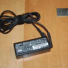 Incarcator laptop SONY VAIO 19.5V 2.3A 45W model VGP-AC19V67 mufa cu pini
