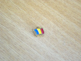 CM3 N3 29 - insigna - steag - Romania - tricolorul