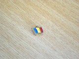 CM3 N3 29 - insigna - steag - Romania - tricolorul