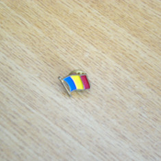 CM3 N3 29 - insigna - steag - Romania - tricolorul
