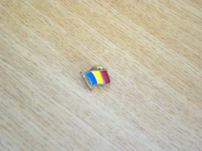 CM3 N3 29 - insigna - steag - Romania - tricolorul foto