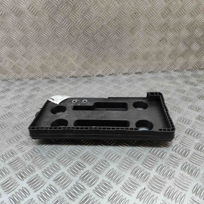 Suport baterie VW PASSAT Variant B8 3G5 2018 OEM: 3Q0804869 foto