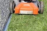 Marginea gazonului cu pasaj de roată cu clemă 9,5 cm x 70 cm