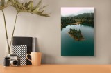 Tablou Canvas, "Insulă liniștită &icirc;n lac de munte", Această imagine nu o pot descrie fără să-mi explici contextul sau dorințele tale. Ai vreo preferinț