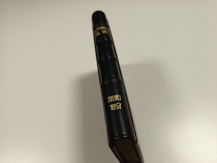 CELE OPT GLASURI/OCTOIHUL CEL MIC. SIBIU 1857- LITERE CHIRILICE. RECOPERTAT LUX