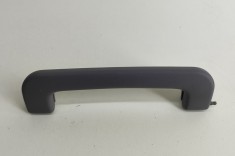 M&acirc;ner plafon dreapta față AUDI A6 4B2, C5 1999 OEM: 4B0857607 24316393