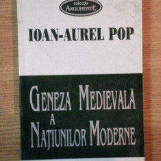 GENEZA MEDIEVALA A NATIUNILOR MODERNE ( SECOLELE XIII - XVI ) de IOAN AUREL POP , Bucuresti 1998 , PREZINTA MICI HALOURI DE APA