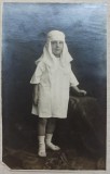 Fetita costumata in sora de caritate, 1920// foto tip CP, Julietta Bucuresti