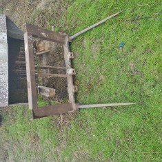 Tractor u445 dt cu incarcator