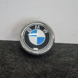 Emblema haion BMW 1 F20 2013 OEM: 7270728 2554859