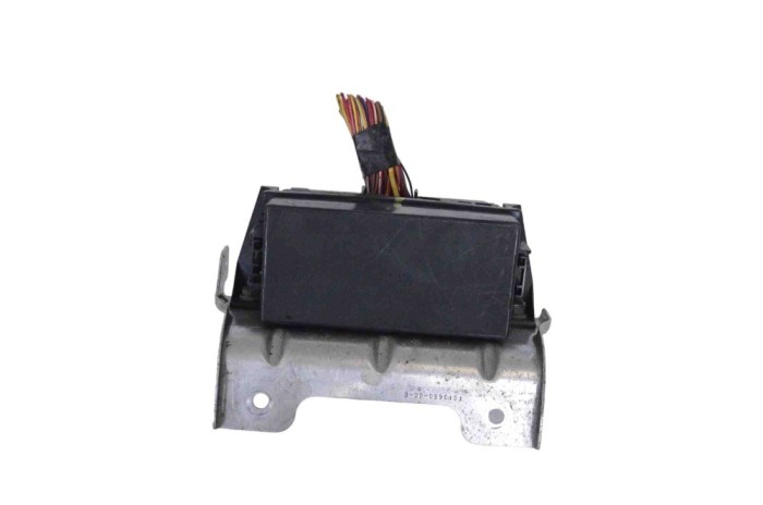 Panou de siguranțe TESLA MODEL S 2014 OEM: 1013650-00-E