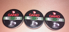 600 alice pelete capse 6.35 mm gamo hunter + briceag buton stilet italian foto