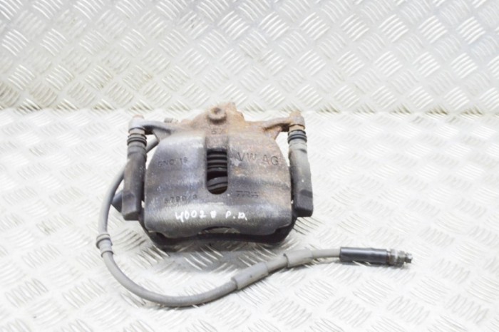 Etrier de fr&acirc;nă dreapta față VW TIGUAN AD1 2018 OEM: 8V0615124D 20387365