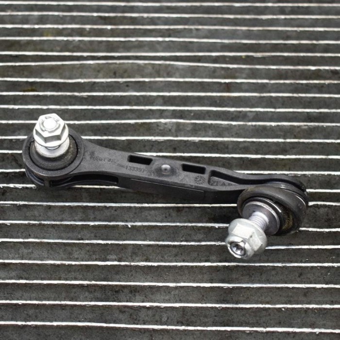 Bieleta de direcție st&acirc;nga BMW 5 G30 2017 OEM: 6861482 4073390