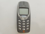 Telefon Nokia 3310 folosit cu carcasa gri