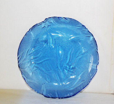 Farfurii cristal albastru electric suflate manual &amp;icirc;n mulaj - Br&amp;acirc;ndușe - Finlanda foto
