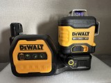 Laser DeWALT 3x360 Verde DCLE34030 NOU + Baterii XR 5Ah + &Icirc;ncărcător / Se v&acirc;nd și separat