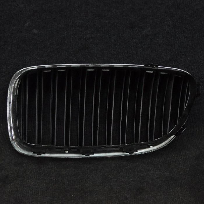 Grila dreapta față BMW 5 F10 2012 OEM: 720072872613567203650 | 1594422