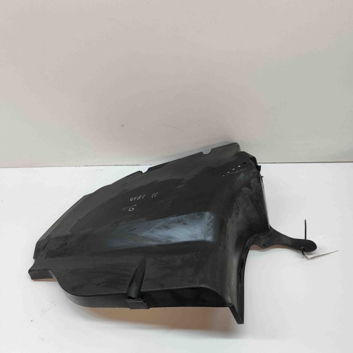 Scut motor st&acirc;nga spate BMW 7 F01, F02 2011 OEM: 7184999