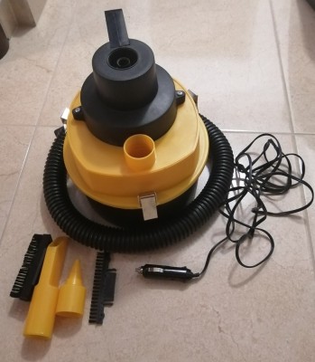 Vand Aspirator auto foto