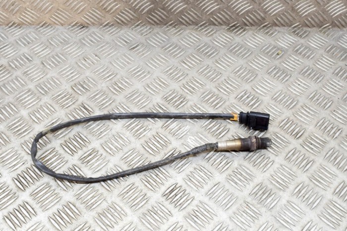 Sonda lambda VW GOLF VII 5G1, BQ1, BE1, BE2 2018 OEM: 0258010389,06K906262,0258010388 | 15376068