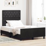 Cumpara ieftin Pat cu arcuri cu headboard Negru 120 x 200 cm Catifea