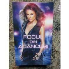 FOCUL DIN ADANCURI-AMANDA QUICK